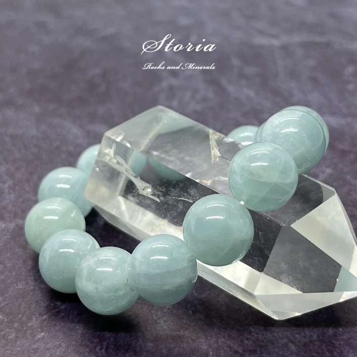 アクアマリンと水晶