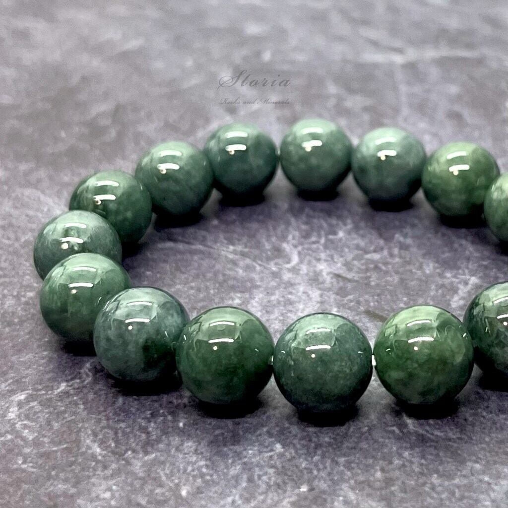 グアテマラ産 翡翠ブレスレット